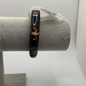 Elegant Black and Gold Bangle